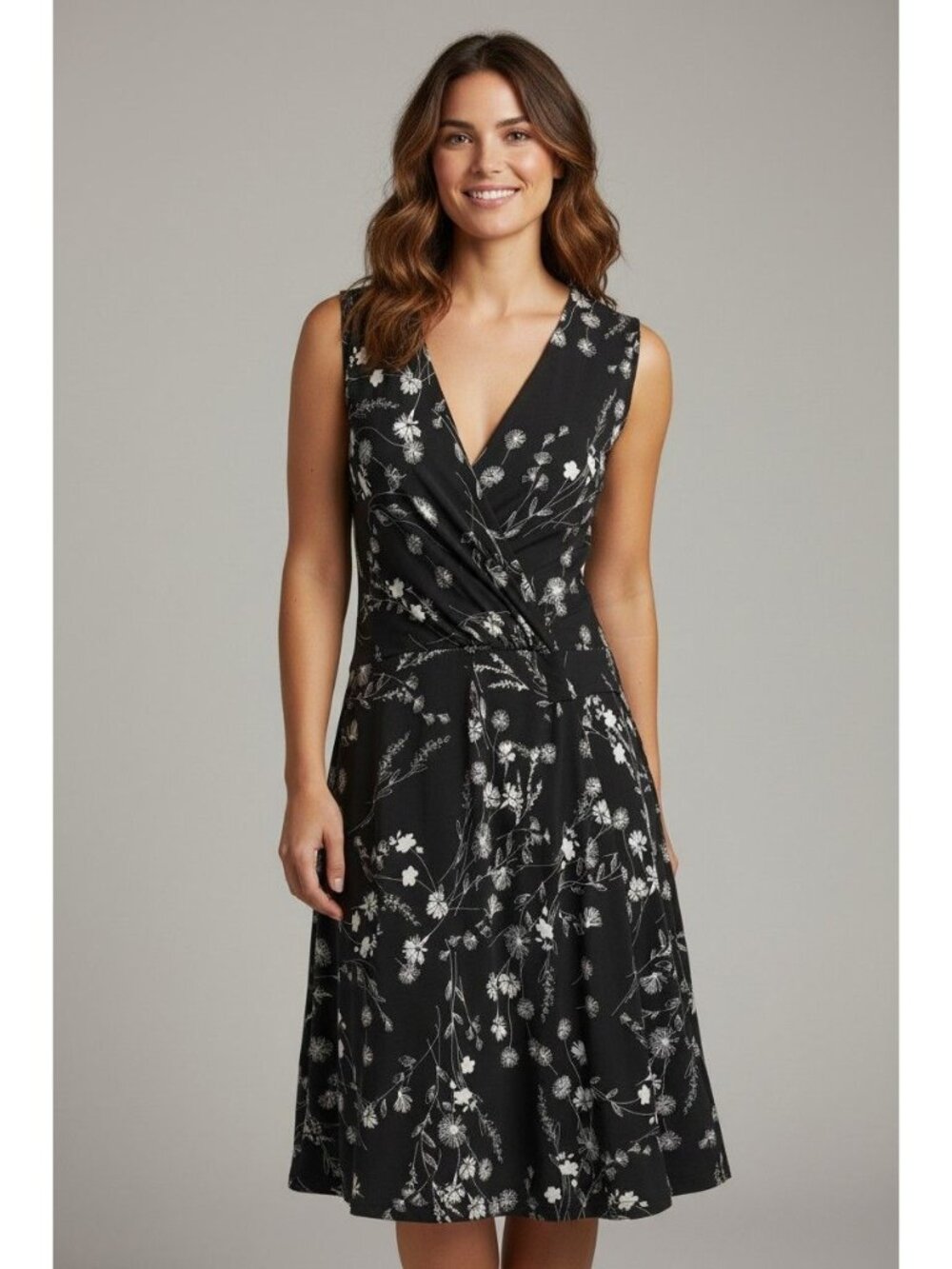 Hail3y:23 Black & White Floral Print Faux-Wrap Dress Size L Sleeveless Stretch